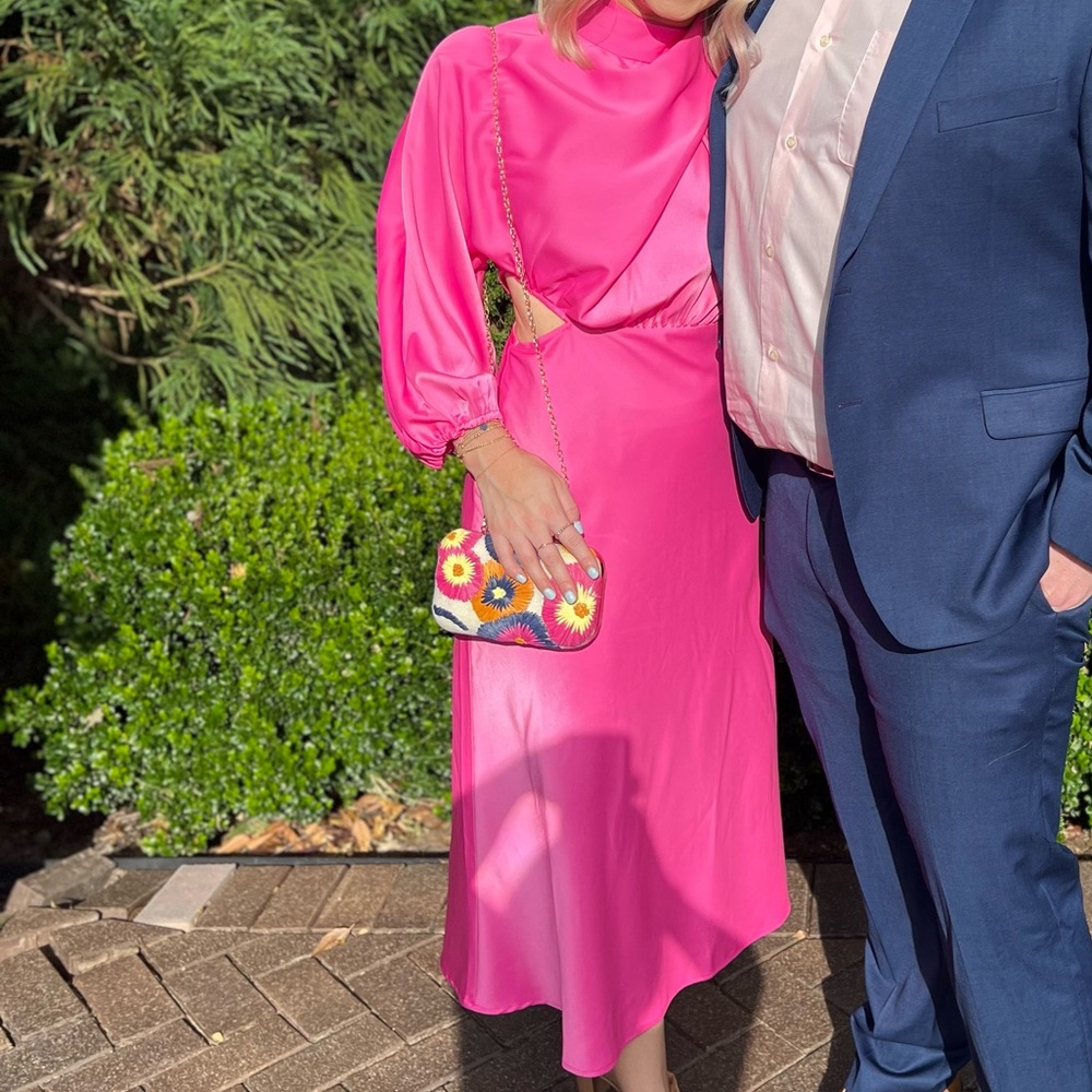Entro Pink Midi Dress